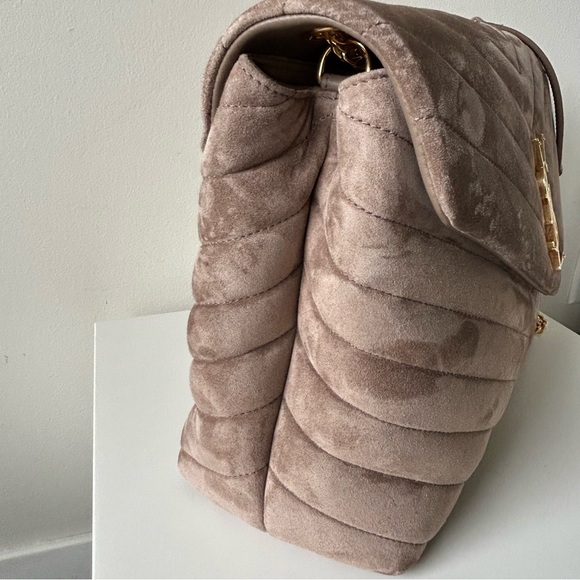 YSL Medium Suede LouLou - Picture 6 of 17